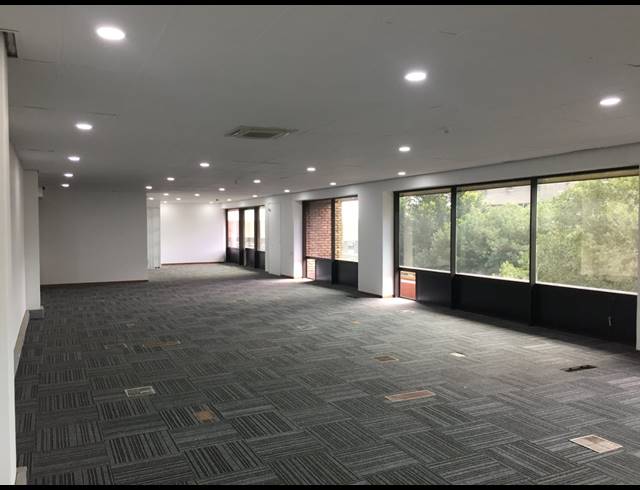 210M² OFFICE TO LET IN BEDFORDVIEW